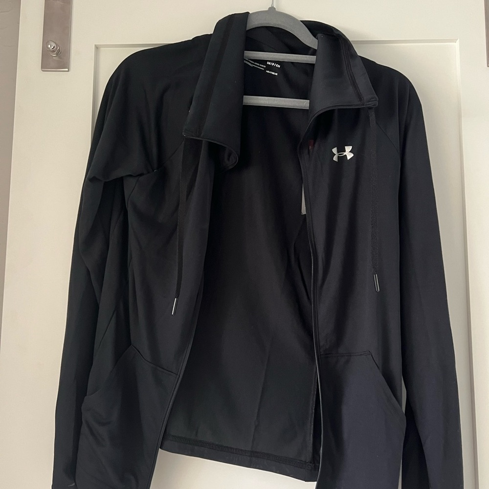NEW WITH TAGS Under Armour Lightweight Black Shoftshell Small